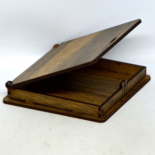 AHŞAP HEDİYELİK KUTU