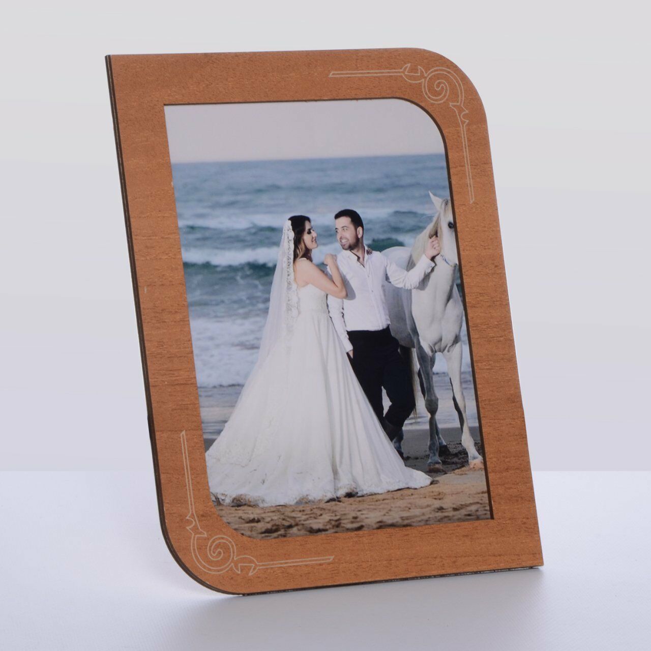 AHŞAP HİSAR CEVİZ RENK RESİM ÇERÇEVE 10x15