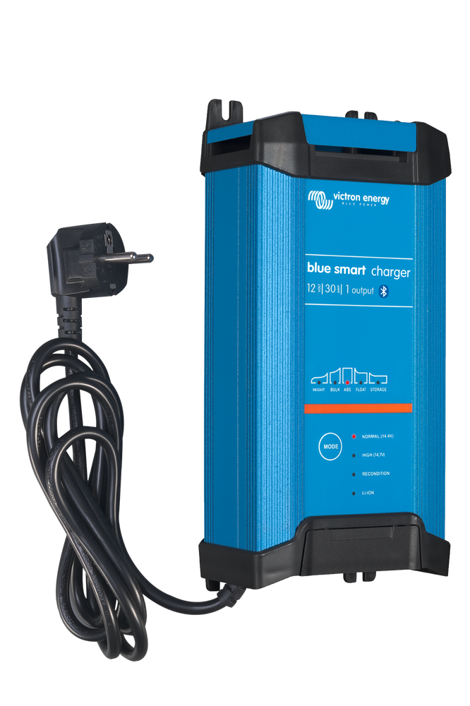 Blue Smart IP22 Battery Charger 12V/30Ah 1 Çıkışlı