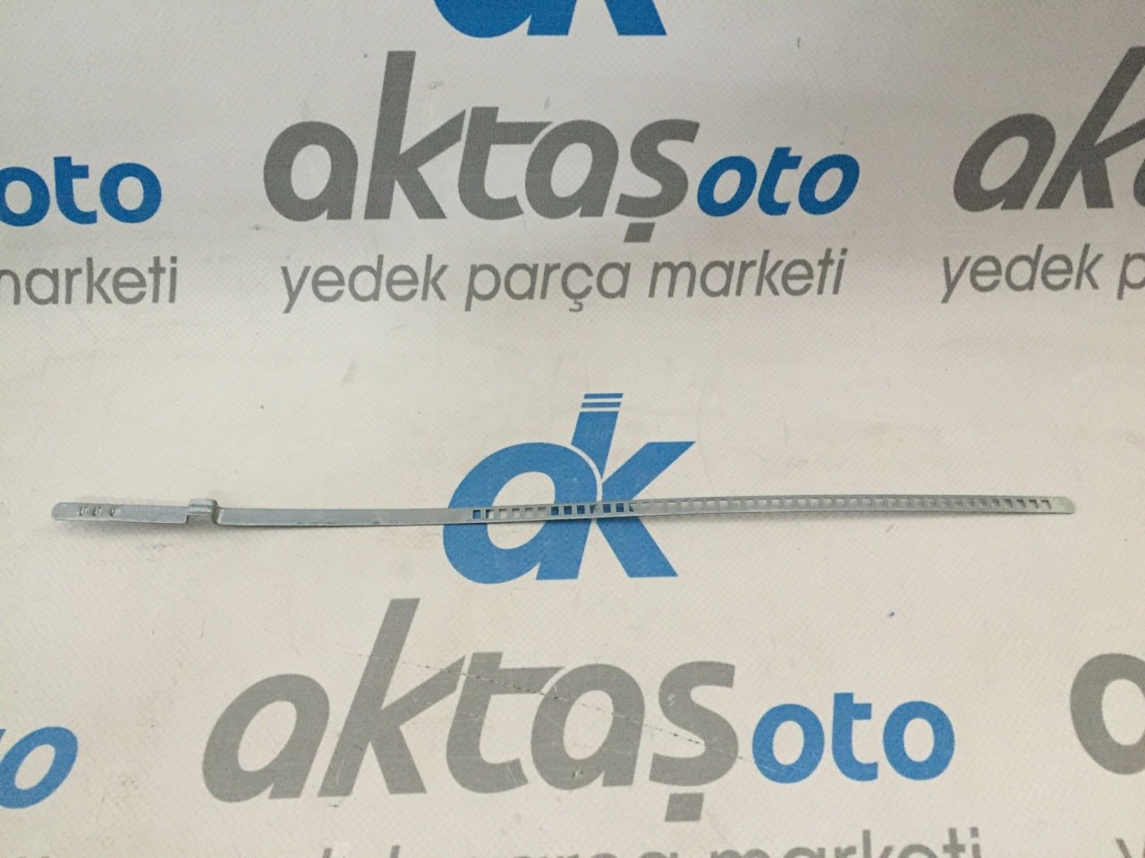 Akis Körük Kelepçesi Uzun