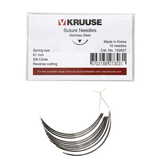Kruuse-Vet Sütür İğnesi. Spring Eye. 3/8. Keskin. 61 mm. 10/pk