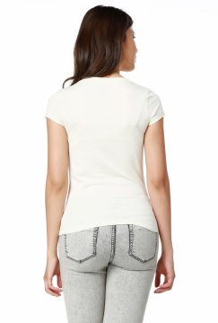 Frauen-T-Shirt mit weitem Kragendesign