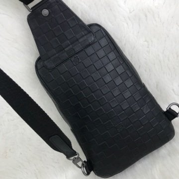Louis Vuitton Avenue Sling erkek omuz çantası %hakiki deri infini