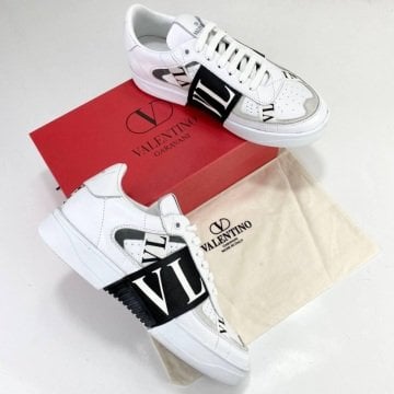 VALENTİNO SNEAKER %HAKİKİ DERİ