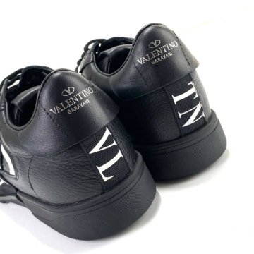 VALENTİNO SNEAKER %HAKİKİ DERİ