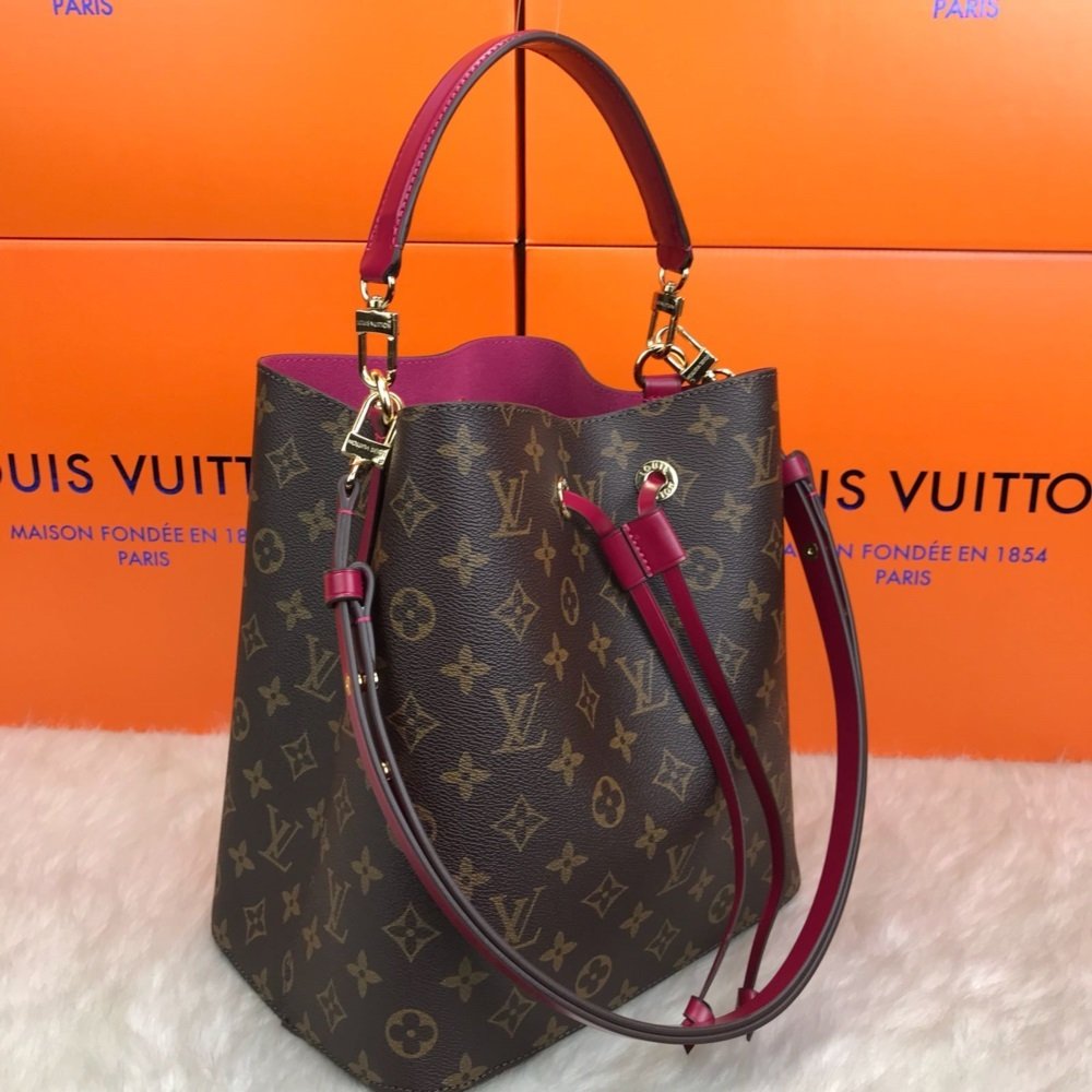 Louis vuitton NEONOE MONOGRAM HAKIKI DERI