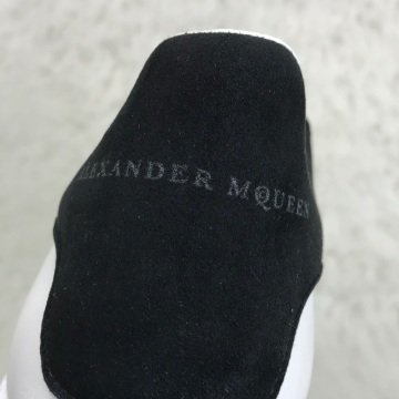 ALEXANDER McQueen %HAKİKİ DERİ BAYAN SNEAKER BEYAZ SİYAH