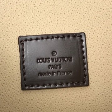LOUIS VUITTON TOILETRY POUCH %100 hakiki vejital deri