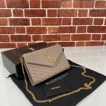 Yves Saint Laurent Quilted Shoulder (YSL) %100 HAKİKİ DERİ PUDRA