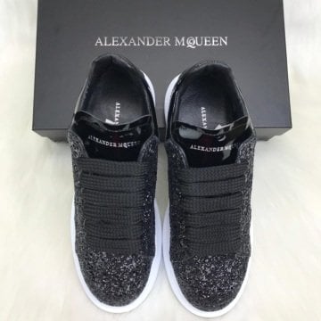 ALEXANDER McQueen %HAKİKİ DERİ BAYAN SNEAKER SİYAH SİMLİ RUGAN