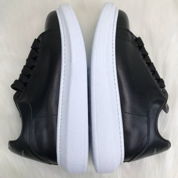 ALEXANDER McQueen %HAKİKİ DERİ ERKEK SNEAKER SİYAH BEYAZ