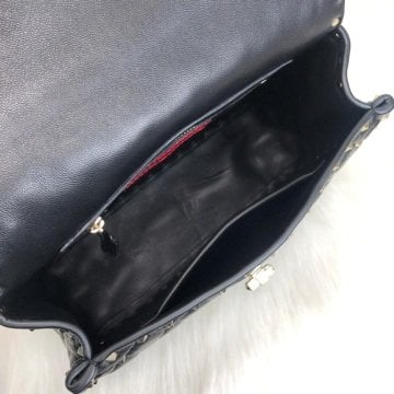 VALENTİNO ROCKSTUD SPİKE BELT BAG