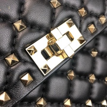 VALENTİNO ROCKSTUD SPİKE BELT BAG