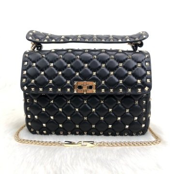 VALENTİNO ROCKSTUD SPİKE BELT BAG