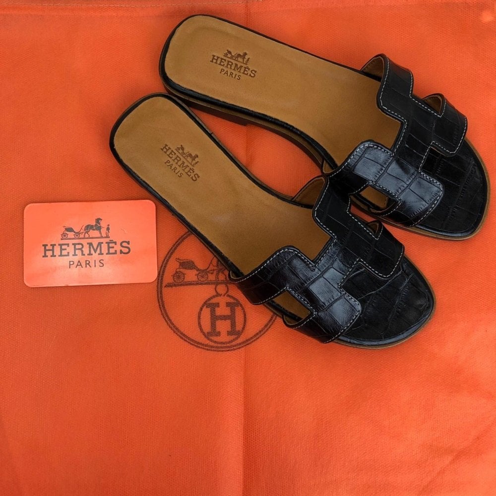 HERMES ORAN SANDALS KROKO DESENLİ %100 HAKİKİ DERİ SİYAH