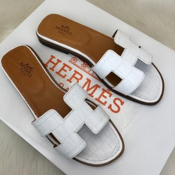 HERMES ORAN SANDALS KROKO DESENLİ %100 HAKİKİ DERİ BEYAZ