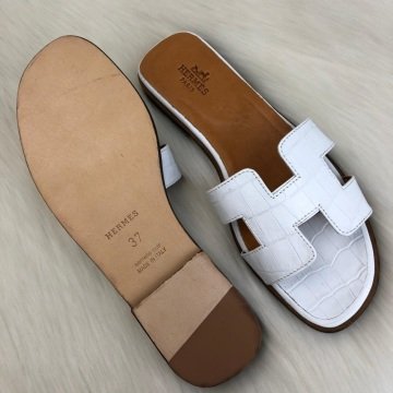 HERMES ORAN SANDALS KROKO DESENLİ %100 HAKİKİ DERİ BEYAZ