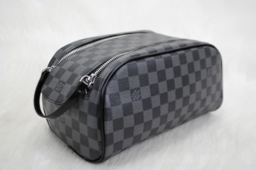 LOUIS VUITTON DAMIER GRAPHITE KING SIZE TOILETRY BAG