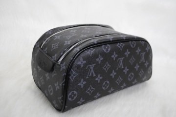 LOUIS VUITTON MONOGRAM CANVAS KING SIZE TOILETRY BAG