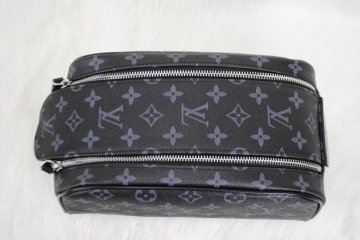 LOUIS VUITTON MONOGRAM CANVAS KING SIZE TOILETRY BAG