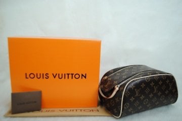 LOUIS VUITTON MONOGRAM CANVAS KING SIZE TOILETRY BAG