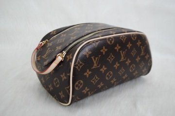 LOUIS VUITTON MONOGRAM CANVAS KING SIZE TOILETRY BAG