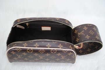 LOUIS VUITTON MONOGRAM CANVAS KING SIZE TOILETRY BAG