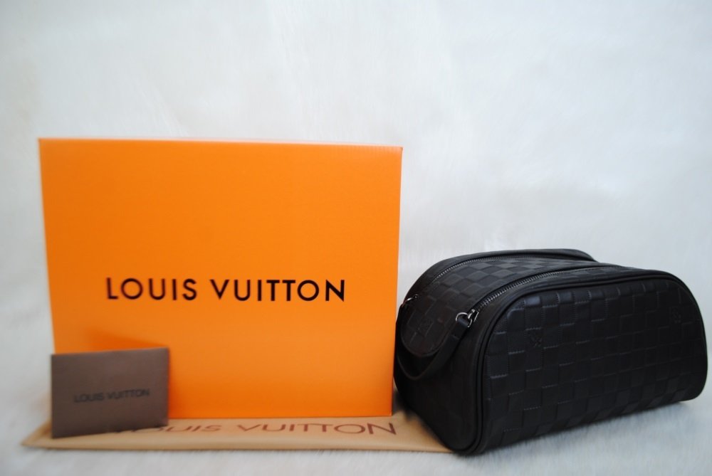 LOUIS VUITTON İNFİNİ KING SIZE TOILETRY BAG
