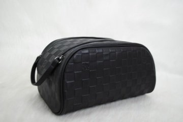 LOUIS VUITTON İNFİNİ KING SIZE TOILETRY BAG