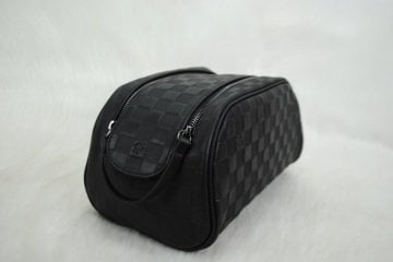 LOUIS VUITTON İNFİNİ KING SIZE TOILETRY BAG