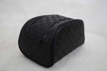 LOUIS VUITTON İNFİNİ KING SIZE TOILETRY BAG