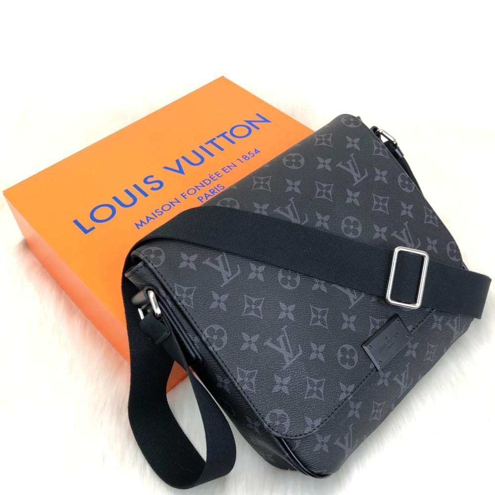 LOUİS VUİTTON DİSTRİCT PM %100 HAKİKİ DERİ