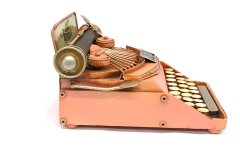Pembe Dekoratif Metal Daktilo C0732
