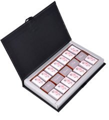 Kitap Kutuda Kadınlar Günü Çikolata