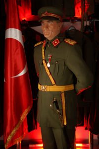 ATATURK SILICONE SCULPTURE