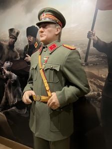 Atatürk Balmumu Heykeli