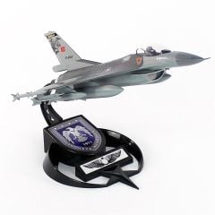 AkbaModel 1/48 F-16 Akıncı Filo Muharip Savaş Uçağı, Sergilemeye Hazır Standlı Model