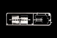 Italeri 3857S 1/24 Klasik Peterbilt 388 (Long Hauler) Çekici Demonte Plastik Maketi