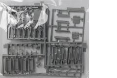 CyberHobby 9158 1/35 Ölçek T 34/85 Tankı ve Mücahit Figürleri Demonte Plastik Maket Seti