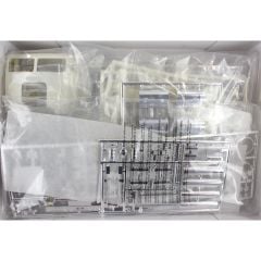 AMT 1004 1/25 White Freightliner Single Drive Tır Çekici Demonte Plastik Maketi