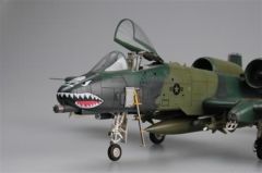 HobbyBoss 80323 1/48 A-10A (Thunderbolt) II Savaş Uçağı Demonte Plastik Maketi