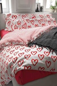Beyaz Çift Kişilik Nevresim Takımı Pamuklu Desenli Ekose Kırmızı Kalpler 200x215 cm