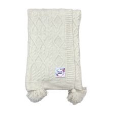 Bej Ponponlu Yünlü Battaniye -Ölçü: 85x95 cm
