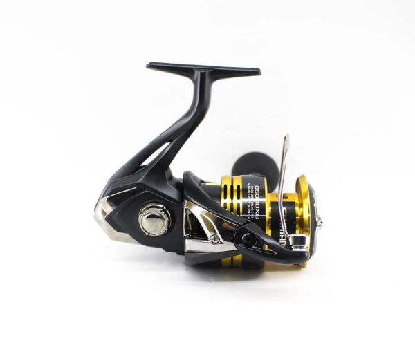 SHIMANO Reel Sahara FJ C5000 XG Spin Olta Makinesi