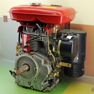 Wisconsin WE400 Benzinli Motor 11Hp