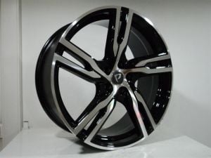 BK 5399 8x18inç 5x108 ET45 73.1 BLACK Machıned REPLİKA Çelik jant