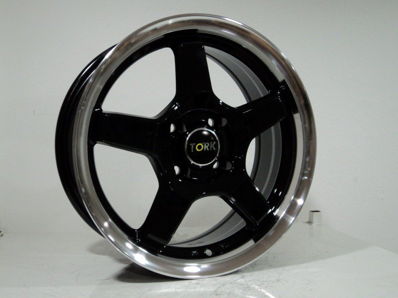 Megatork TORK 2780 6x14inç 4x100 et30 73.1 Black Lıp Machined Çelik Jant