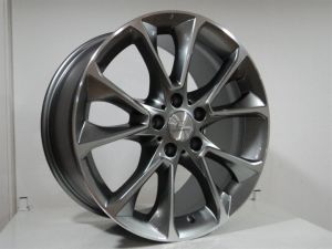 TL 0347 9x19inç 5x120 et48 74.1 GUN Machined Çelik Jant