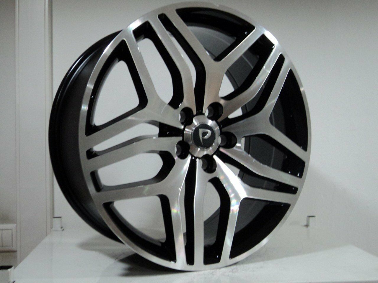 BK 5322 8.5x20inç 5x108 et45 63.4 BLACK Machined Çelik Jant