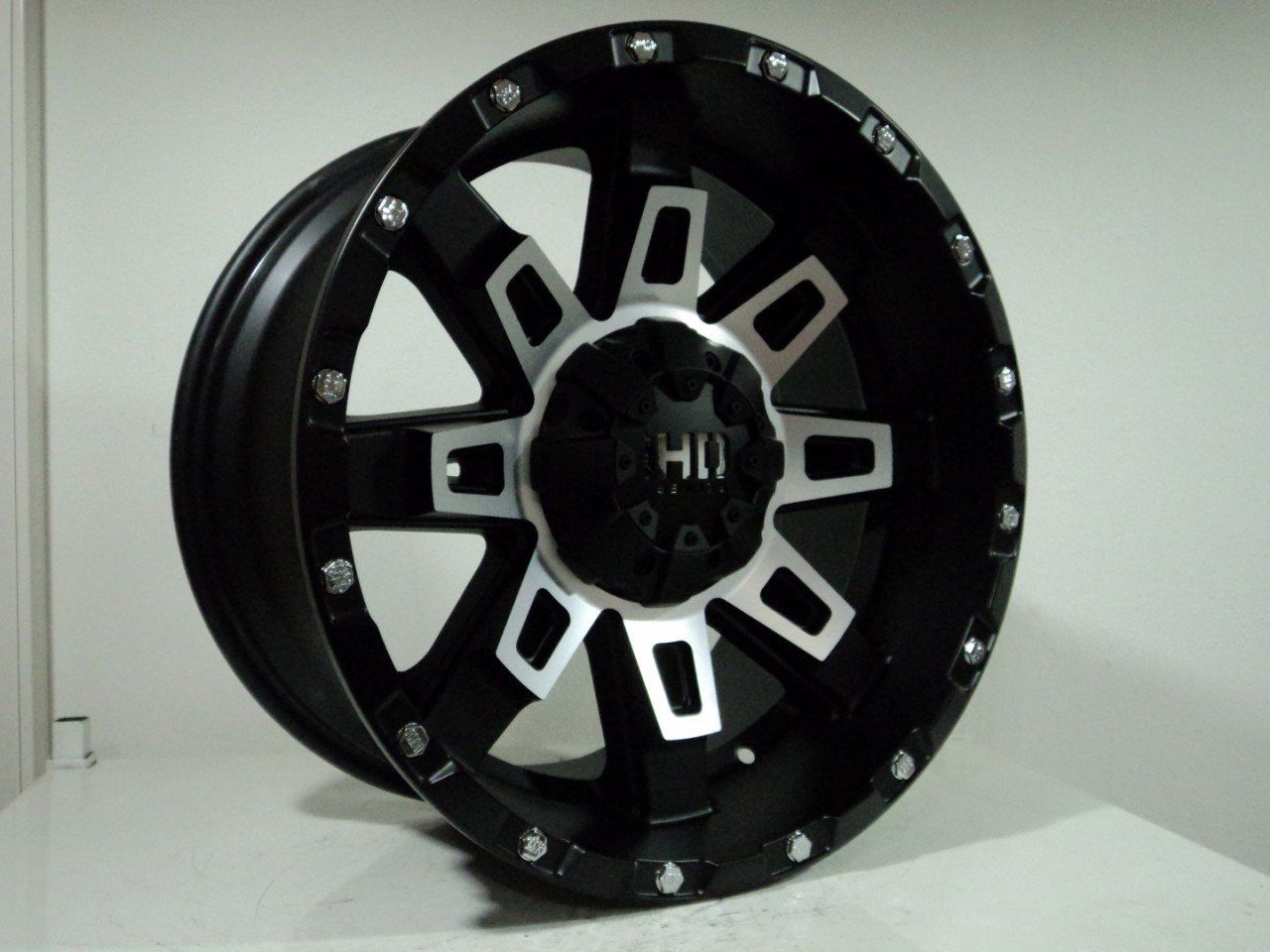 BK 5261 9x20inç 6x139.7 et0 110 MAT BLACK Machined Çelik Jant